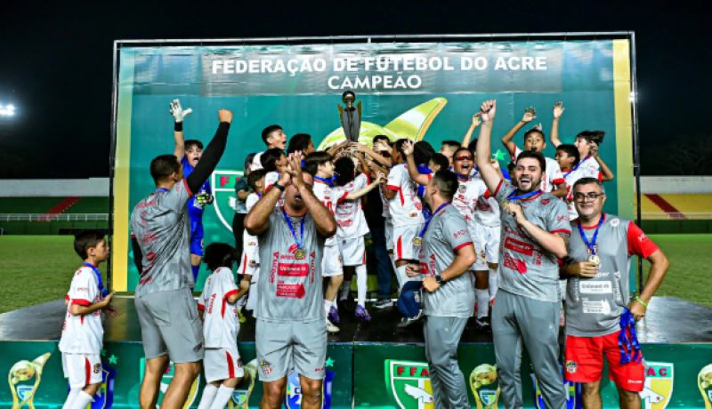 Santa Cruz conquista título inédito da Copa Rio Branco Sub-11 nas penalidades