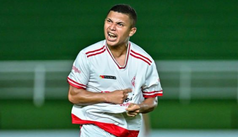 Ulisses Torres vai testar opções no último treino do Rio Branco